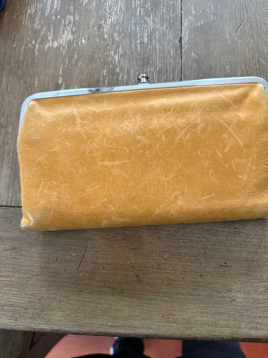 HOBO Handbags - Hobo Clutch Waller
